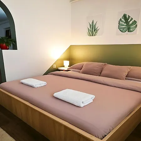 Zoeld Sziget Ueduelohaz Egerszalók