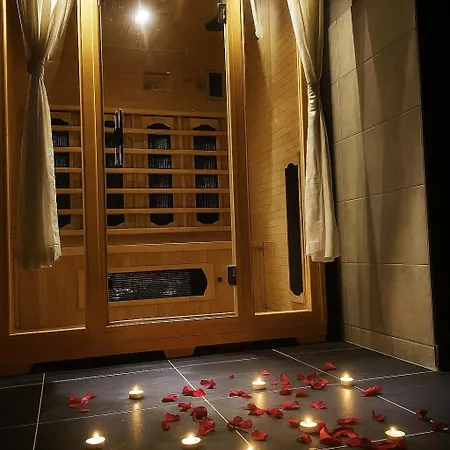 Zoeld Sziget Ueduelohaz